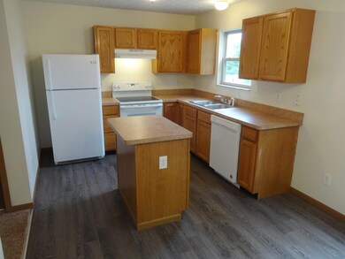 3057 Sedley Kitchen 2