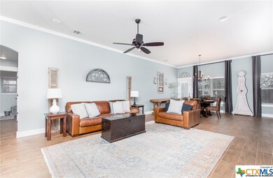 2811 Crystal Ann Dr, Temple, TX 76502 - photo 4