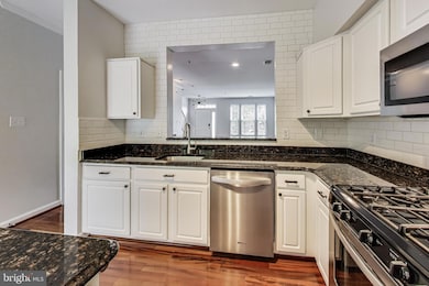 8614 Aspen Grove Ct, Odenton, MD 21113 - photo 4