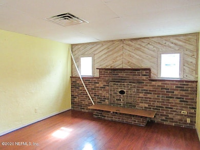 3905 Eve Dr W, Jacksonville, FL 32246 - photo 4