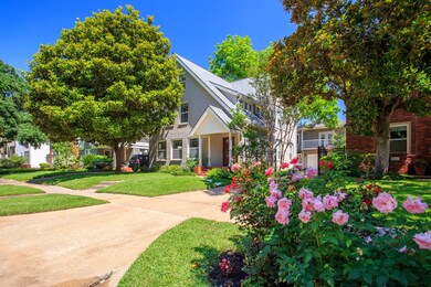 1740 Marshall St, Houston, TX 77098 - photo 2