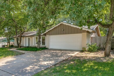 700 Annette Dr, Bedford, TX 76022 - photo 2