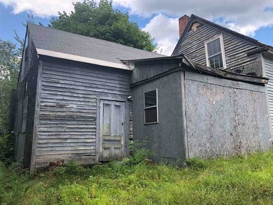9 Walnut St, Claremont, NH 03743 - photo 3