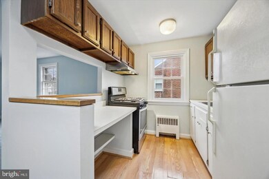 11 Trent Rd unit 2ND FLOOR, Wynnewood, PA 19096 - photo 6