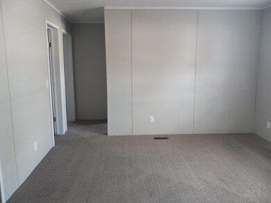 134 Birch Ct unit 134, Belleville, MI 48111 - photo 2