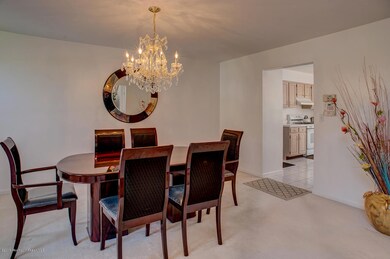 490 Meadowood Rd Jackson NJ-large-009-11