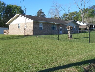 596 6th Ave SE, Cairo, GA 39828 - photo 2