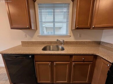 40 Corchaug Ave unit A, Port Washington, NY 11050 - photo 4