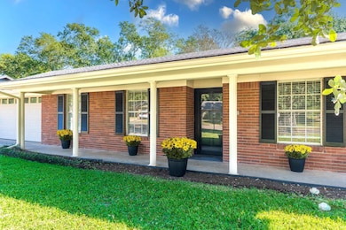 1900 Beth Dr, Longview, TX 75605 - photo 2