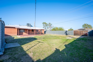 2043 E Cypress-6