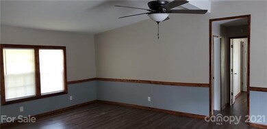 4728 Reinhardt Cir, Iron Station, NC 28080 - photo 5