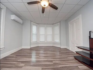 18-20 Cleveland Place, Laconia, NH 03246 - photo 4