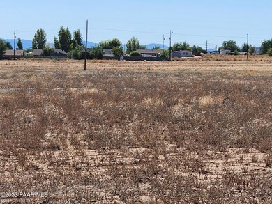 245 W La Jolla Ln, Paulden, AZ 86334 - photo 4