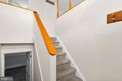 318 Cedar Ln, Annapolis, MD 21403 - photo 4