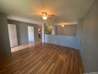 10638 S Shaenridge, San Antonio, TX 78254 - photo 5