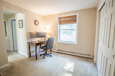 Bonus room for play area , office , nursery, colle