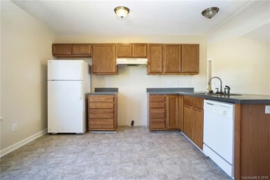 139 Potts Grant Ln, Statesville, NC 28625 - photo 4