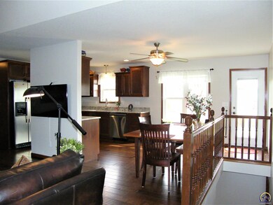 6311 SW 48th Place, Topeka, KS 66610 - photo 7