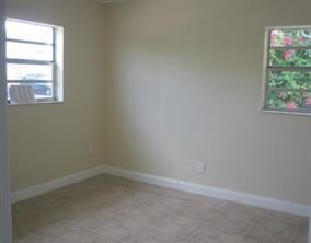 407 SE 3rd Ave unit A, Hallandale Beach, FL 33009 - photo 2