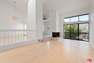 1631 Michael Ln, Pacific Palisades, CA 90272 - photo 2