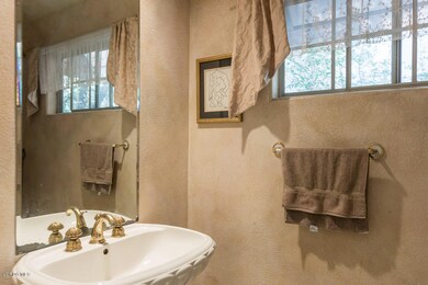 5264 Campo Rd, Woodland Hills, CA 91364 - photo 3