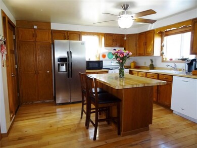 201 E Main St, Alma Center, WI 54611 - photo 4