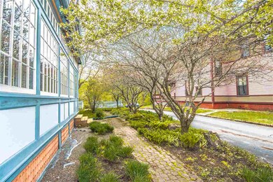 131 Boynton Ave, Saint Johnsbury, VT 05819 - photo 6