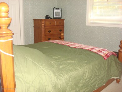 131 Pebble Dr, Tunkhannock, PA 18657 - photo 5