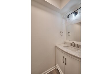 8511 Canterbury Square W, Indianapolis, IN 46260 - photo 6