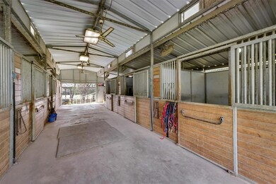 6 stall barn