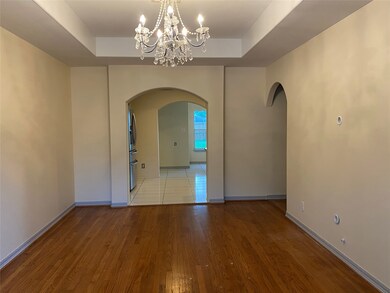 203 E Janisch Rd, Houston, TX 77022 - photo 3