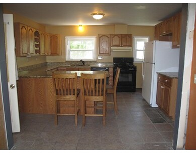 149 Pleasant St, South Grafton, MA 01560 - photo 6