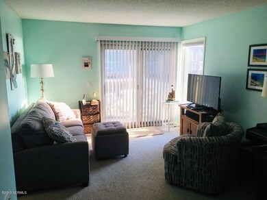 1101 S LAKE PARK B2 36