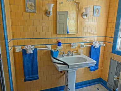 16 Mann Ave unit 2B, Newport, RI 02840 - photo 7