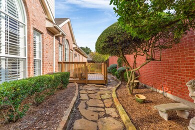 3249 Candlewood Trail, Plano, TX 75023 - photo 2