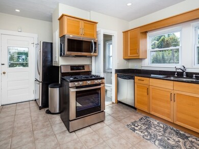 149 Hillside Rd unit 2, Watertown, MA 02472 - photo 3