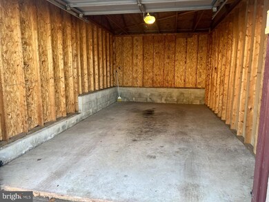 611 Center Terrace Ln unit G, Wilmington, DE 19802 - photo 2