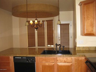 Kitchen to dinette