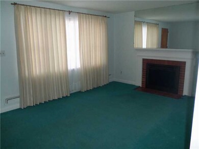 7 Weldon St, Pawtucket, RI 02861 - photo 3