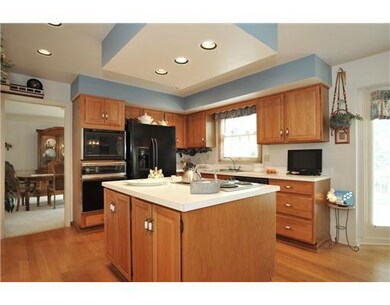 511 Hollydale Dr, Pittsburgh, PA 15241 - photo 5