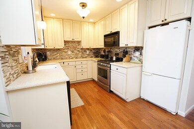 137 Hedgerow Dr, Souderton, PA 18964 - photo 5