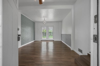 7-web-or-mls-1550-frank-rd