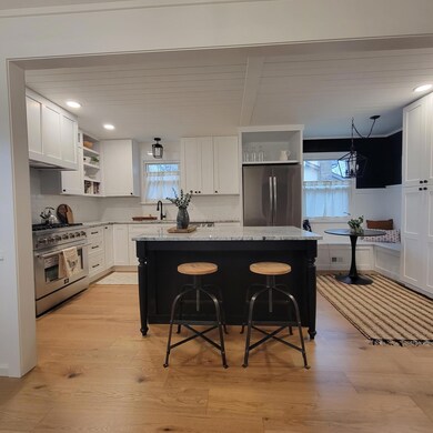 Brendan Kitchen Wide