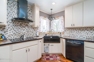 2108 7th Ave N (13)