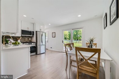 2135 Saint Lukes Ln, Gwynn Oak, MD 21207 - photo 7