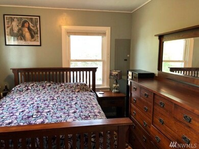 2004 Neilson Ave, Enumclaw, WA 98022 - photo 4