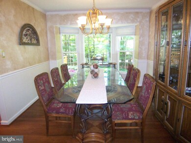 7606 Maritime Ln, Springfield, VA 22153 - photo 4