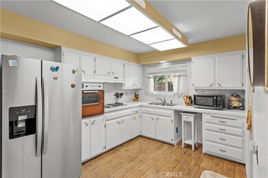 504 Pebble Beach Dr, Bakersfield, CA 93309 - photo 3