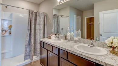 35521 Stella Vast Dr, Zephyrhills, FL 33541 - photo 2