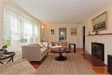 169 Mount Vernon St, Arlington, MA 02476 - photo 3